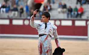 Francisco José Espada corta una oreja y pone bajo sospecha al palco de Madrid